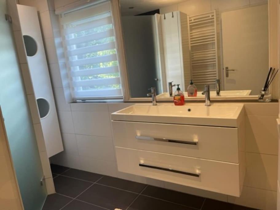 Holidayhome Zonnestraal 9P Amsterdam And The Beach Heerhugowaard Exterior foto